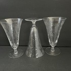 Vintage Etched Glass Wine Cocktail Glasses 7    Set Of 3