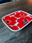 Marimekko - Unikko Oiva Stoneware Plate  red Poppy 