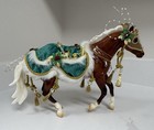 Breyer Minstrel  700122   Highlander  700126 Christmas Holiday Horses Lot