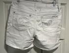Seven7 Jean Shorts Size 6 Womens Shorts Mid Rise White Denim 109890 Distressed