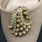 Vtg Shoe Clips Gold Tone With Faux Pearls Clear Rhinestones Paisley Cornucopia