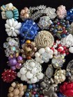 Wow   Vintage Jewelry 77 Pc Clip On Screw Back Single Earring Lot Beaded Cluster