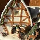 Danbury Mint Disney Snow White   Seven Dwarfs Lighted Christmas Cottage Village