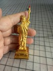 Est  e Lauder Statue Of Liberty Solid Perfume Compact Year 2000 Dazzling Gold