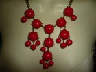  7 5  Vtg Costume  Necklace 11 l Gold  Tone W  Dangle  Red  Beads   Stones