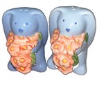Blue Ceramic Animal Salt   Pepper Shaker Set W  Flower Decoration  2pc