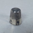 Antique Vintage Sterling Silver Thimble Size 8 Flowers Floral Daisy