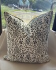 Carlenton V Set Of 2 Green white Floral Square Decorative Throw Pillows 18x18