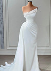 Modern Mermaid Wedding Dress Beaded Pearl Strapless Sleeveless Bride Gowns