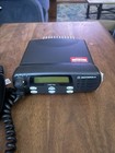 Motorola Cdm1250 Aam25rkd9aa2an 2-way Uhf Radio With Mic   Mic Bracket Mobile