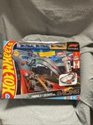 Hot Wheels Formula 1 Racing Track Set F1 Circuit   3 Cars New Sealed Box 2025