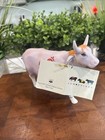 Cow Parade Figurine Dating Cow  9161 New York 2000 Hearts Love Read    