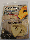 Riversong Wooden Guitar Picks  60 Mm  Maple Wood Made In Canada 4 Pick Pack