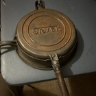 Stover Cast Iron Waffle Iron With Low Base   Wood Handles     Unseasoned