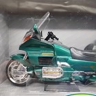 New New-ray Honda Gold Wing Se 1500cc 6 Cyl 1 12  Motorcycle Model  49203 Green