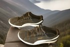 Puma -vikky V2 -black   White Women   s Sz 6 5