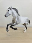 Breyer Classic   Freedom Model Horse Rambler Glossy Dapple Grey  b-cs-10435 New