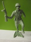 Marx 1963 Battleground Playset 5 German Russian 6 Inch Plastic Toy Soldiers