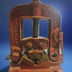 Howe Fdry 2  Bench Pipe Vise  51 Yoke Hinged Clamp On Pipe Threader Plumbing Usa