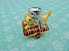 Vtg  1999 Dazzling Silver Estee Lauder Playful Kittens Solid Perfume Compact