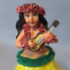 Hula Girl Hawaii Car Dash Figurine Nodder Bobblehead Vtg Lei Tiki Bar Aloha Rare