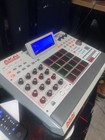 Akai Professional Mpc Renaissance Sampler   Sequencer 16 Pads Tabletop Headphone