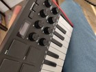 Akai Mpk Mini Mk3 25 Key Electronic Keyboard - Black red white