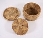 Wicker Tightly Woven Vtg Natural Grass 7 5   Coil Basket   6  Trivets Set 10