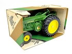 1 16 John Deere Model R Diesel Tractor