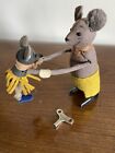 Nice Vintage Dancing Schuco Mechanical Wind Up Toy Mouse W baby Germany W key