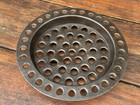 Gate Marked Eccentric Pot kettle Trivet
