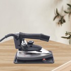 Gravity Feed Steam Iron Industrial Iron Steamer 60 220    With 3l Tank 110v 1000w 