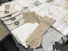 Lot Estate Vintage Assorted Linens Table Runners   Napkins   Dresser Covers Etc