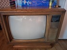 1984 25  Curtis Mathes 32 x28 x18  Crt Tv  Wooden Swivel Frame  tested Working 