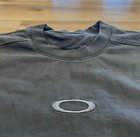 Oakley Men s Vintage T-shirt Center Logo Graphic Size Large