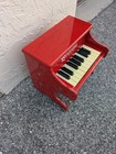 Vintage Schoenhut Toy  18 Key Piano  Great Shape 