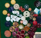 Lot Of 210 Vintage antique Plastic  Bakelite   And Celluloid Buttons