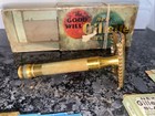 Vintage Rare Gillette Goodwill Razor Nice Box   Case Blades Gold Saftey Nice 