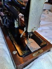 1935 Vintage Singer Sewing Machine In Bent Wood Case Serial  ae010032 - With Key