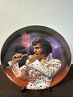 Elvis  the King  Remembering Elvis Plate 1995 Bradford Exchange W coa