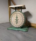 Vintage Pelouze Family Kitchen Scale 24 Lbs Green Metal Chicago Usa