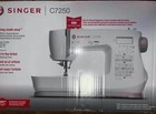 Singer C7250 Computerized Sewing   Quilting Machine