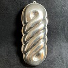 2x-vtg Silver-toned Jello cake Molds Or Hanging Wall Decor-loaf   Heart Patterns