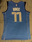 Nike Luka Doncic  77 Dallas Mavericks Swingman Jersey Mens Small Blue Nba