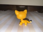 Littlest Pet Shop  855 Short Hair Orange Yellow Cat With Purple Moon Eyes