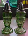 1pr  Indiana Tea Room Green Shakers   Lids Green Dep  Glass Very Rare Exc 