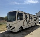 2018 Thor Motorhome Coach Hurricane 34j