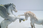 2004 Schleich Unicorn   Winged Pegasus Rearing Glitter Fantasy Figures Retired