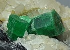 Natural Green Color Emerald Crystals On Quartz Matrix 194 Gram