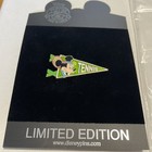 Disney Shopping Minnie Mouse Pennant Tennis Racket Le 250 Pin Rare 2008
